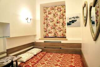 Мини-отель У Львиного моста Санкт-Петербург Комната стандарт с 1 двуспальной кроватью-8