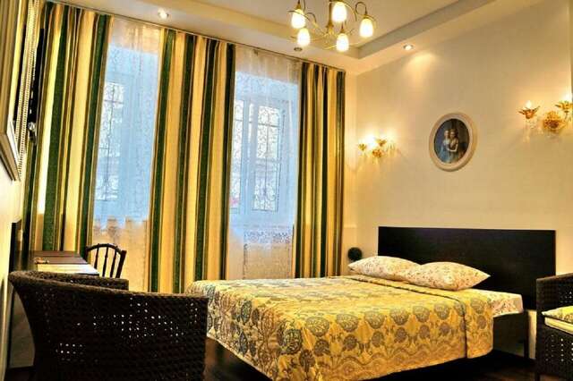 Мини-отель У Львиного моста Санкт-Петербург-4